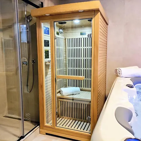Grand - Wellness Luxusni S Velkou Virivkou, Saunou, Kuchyni A Venkovnim Posezenim V Centru Harrachova * Harrachov