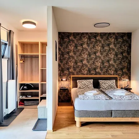 Daire Grand - Wellness Luxusni S Velkou Virivkou, Saunou, Kuchyni A Venkovnim Posezenim V Centru Harrachova *