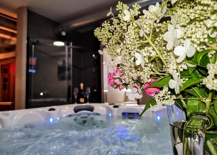 아파트 Grand - Wellness Luxusni S Velkou Virivkou, Saunou, Kuchyni A Venkovnim Posezenim V Centru Harrachova 하라포프