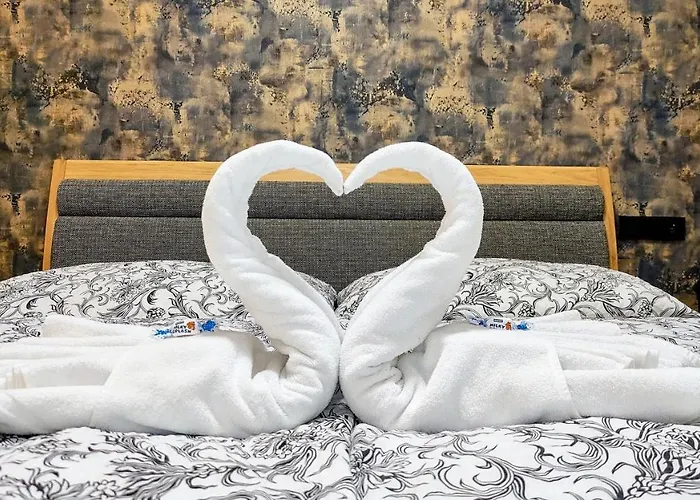 Grand - Wellness Luxusni S Velkou Virivkou, Saunou, Kuchyni A Venkovnim Posezenim V Centru Harrachova 아파트 하라포프